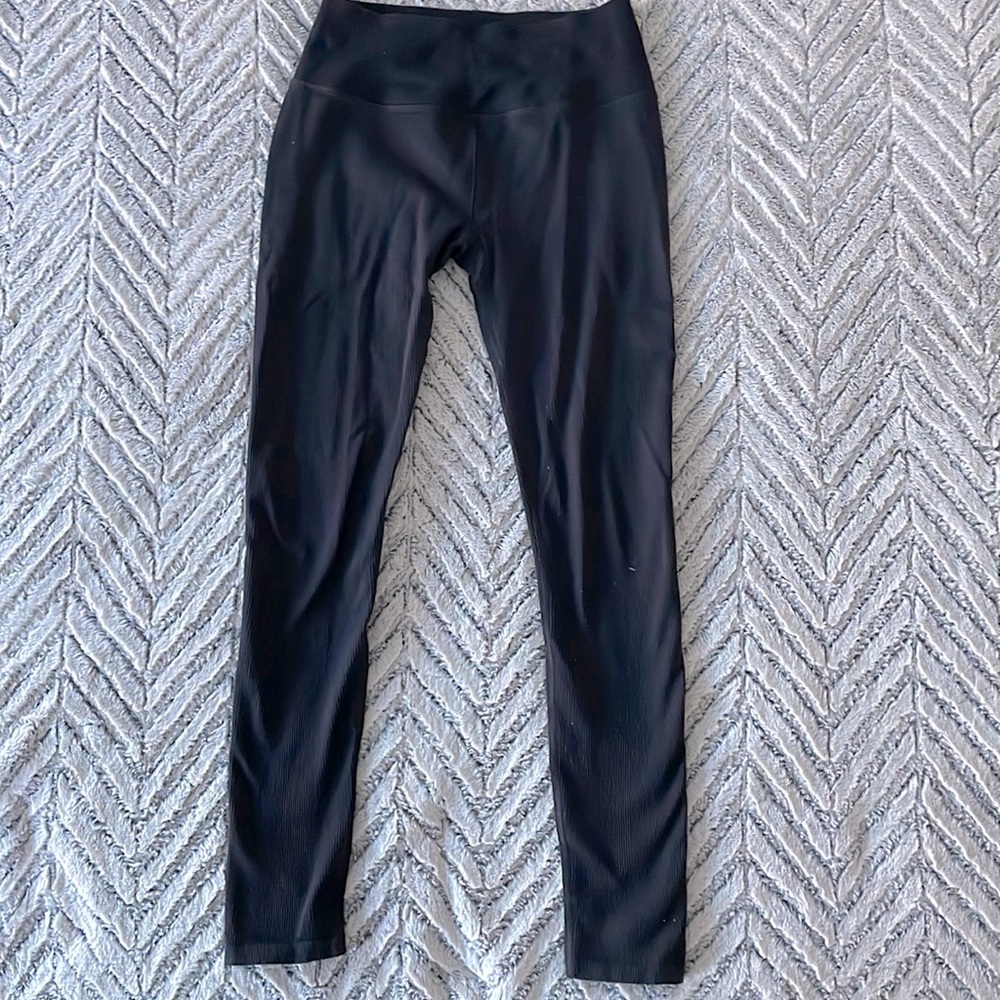 Alo black ribbed yoga workout leggings